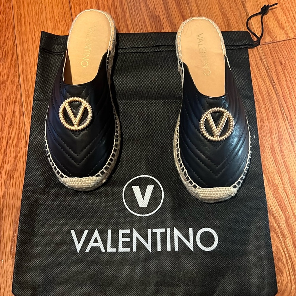 Valentino Mules